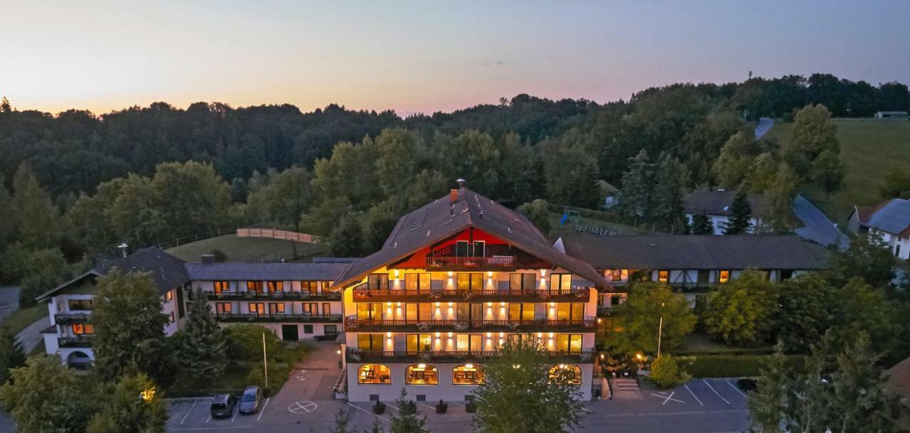Wellnesshotel Zum Koch Ortenburg Eksteriør bilde